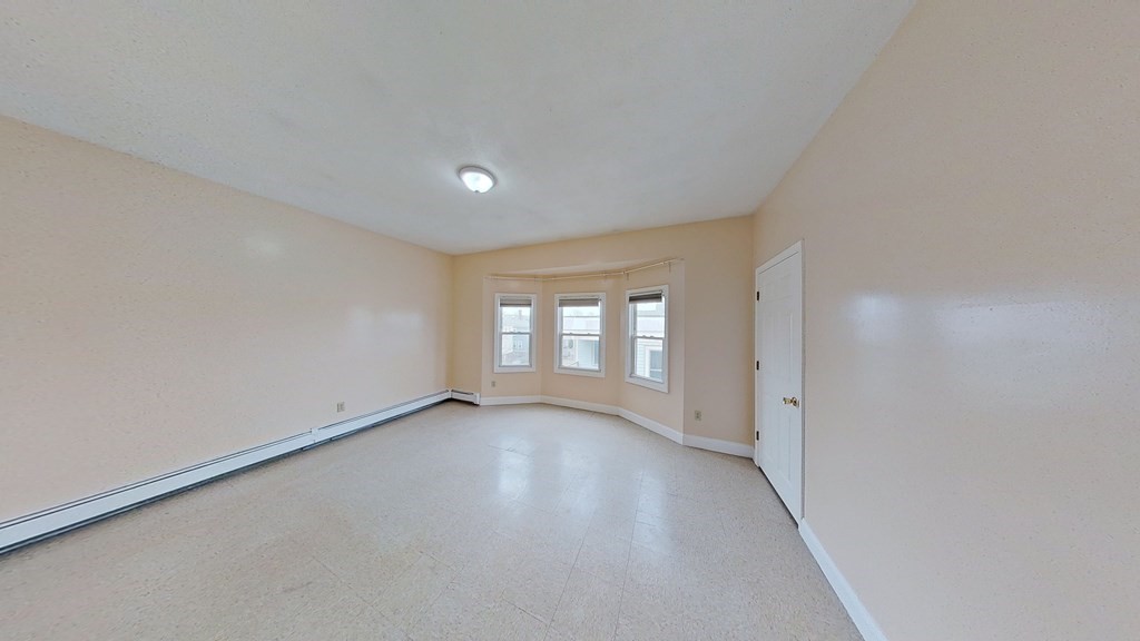 33 Elmore Street 3
