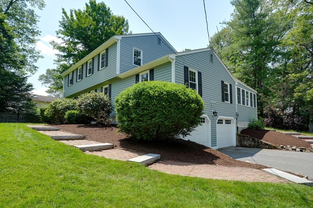 216 Davis St