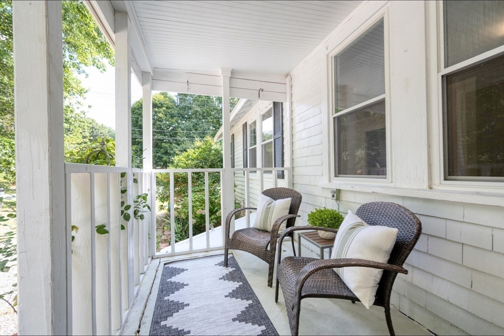 13 Crescent St