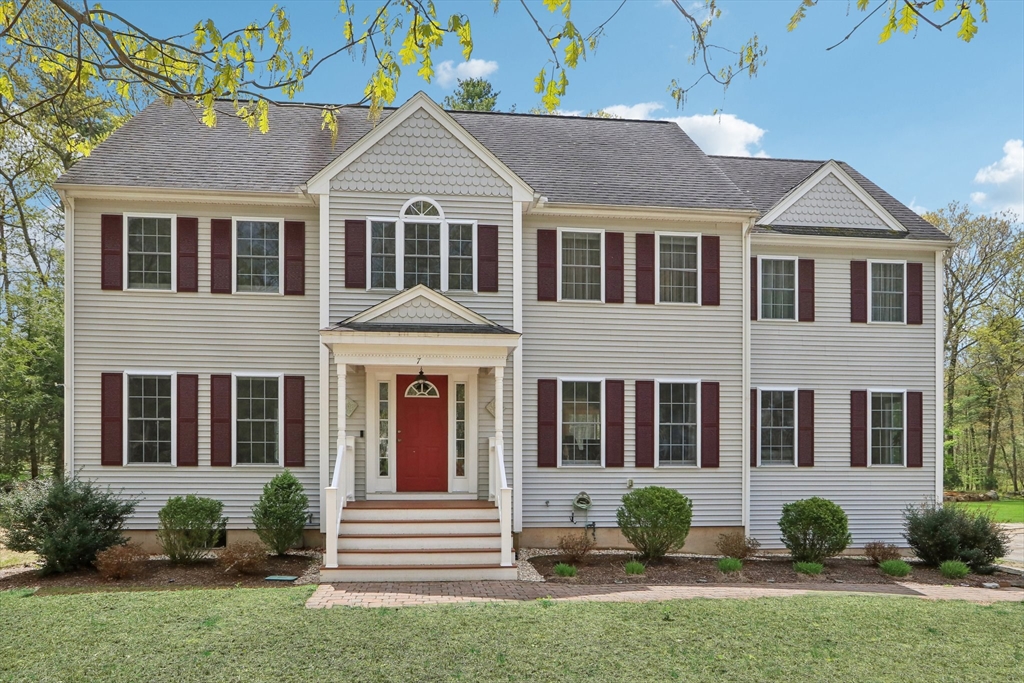 7 Acorn Way