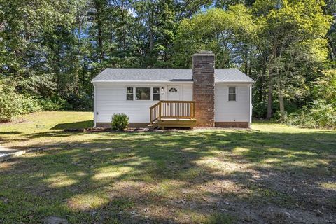 47 Chestnut Road Halifax MA 02338
