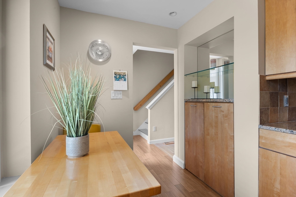 2703 Lewis O Gray Dr 2703