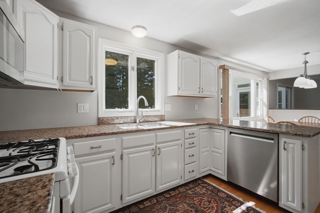 78 Oak Brook Drive, East Longmeadow, MA, 78 Oak Brook Drive, East Longmeadow, MA Photo #12