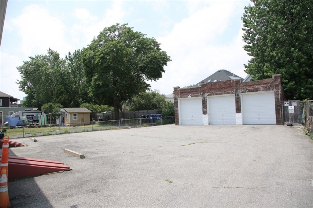 110-112 Litchfield Street