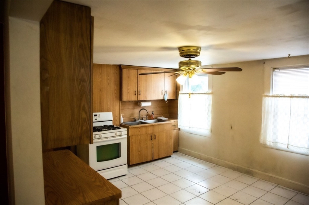 110-112 Litchfield Street