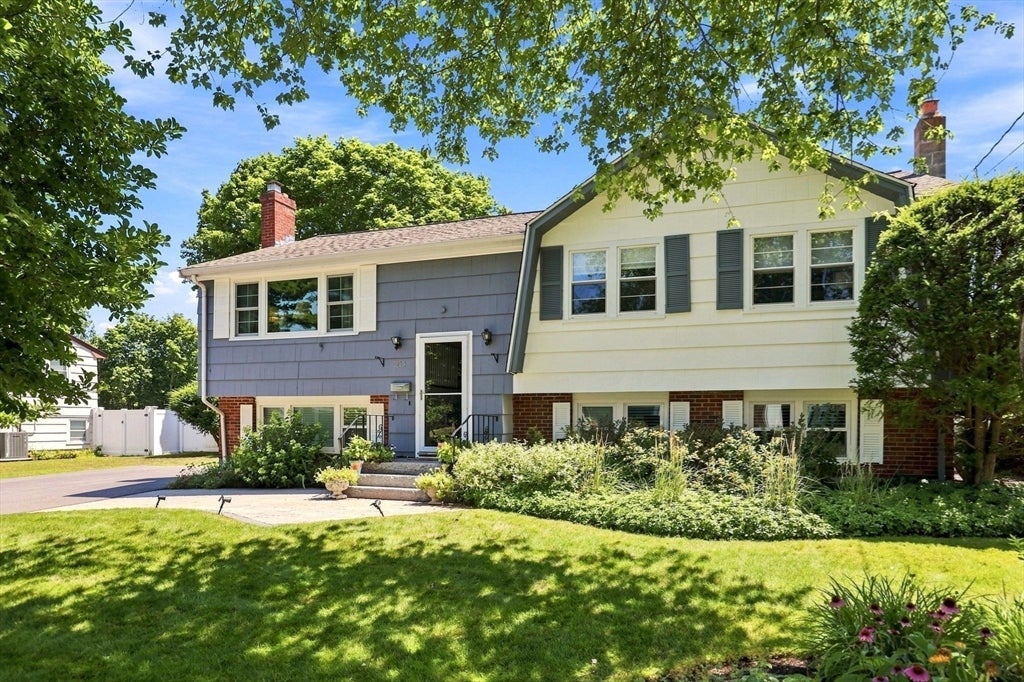 214 Rogers Drive, Stoughton, MA Photo #31