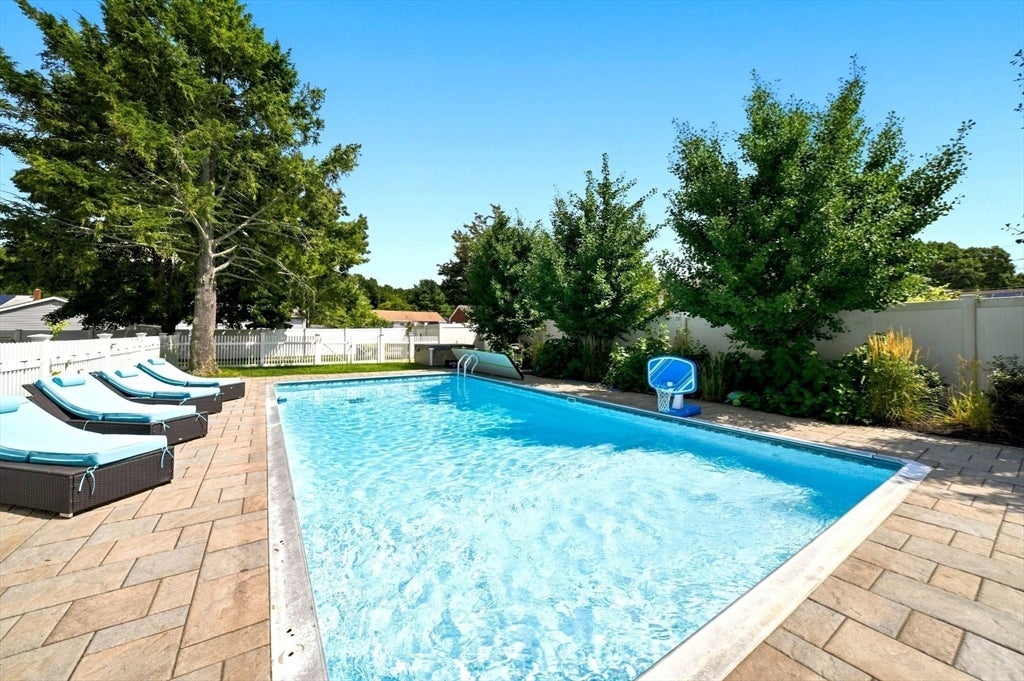 214 Rogers Drive, Stoughton, MA Photo #40
