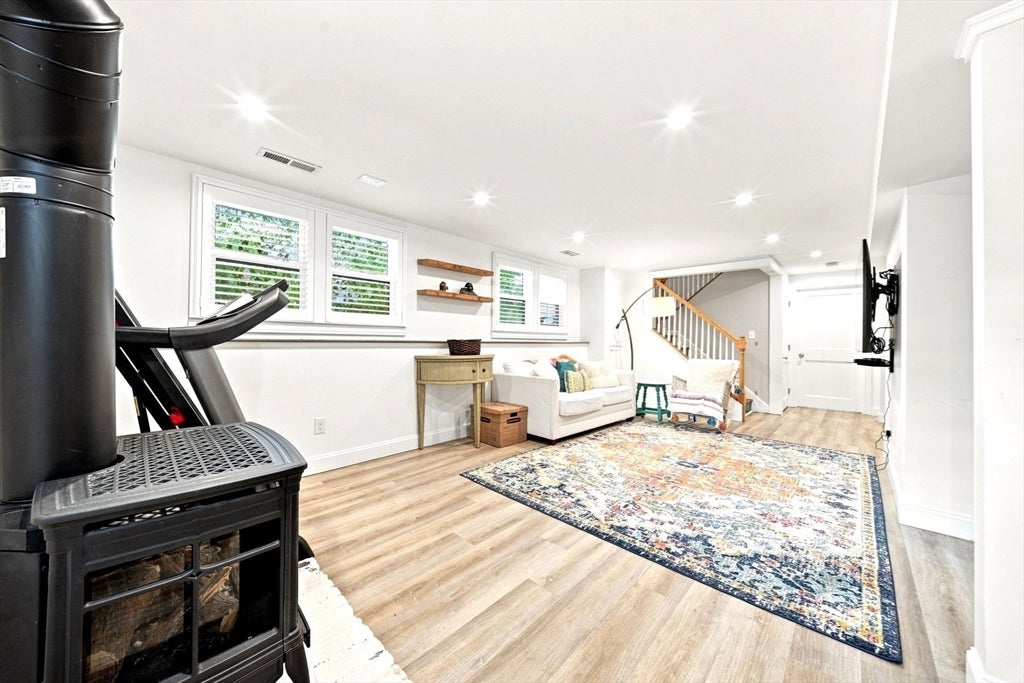 214 Rogers Drive, Stoughton, MA Photo #21