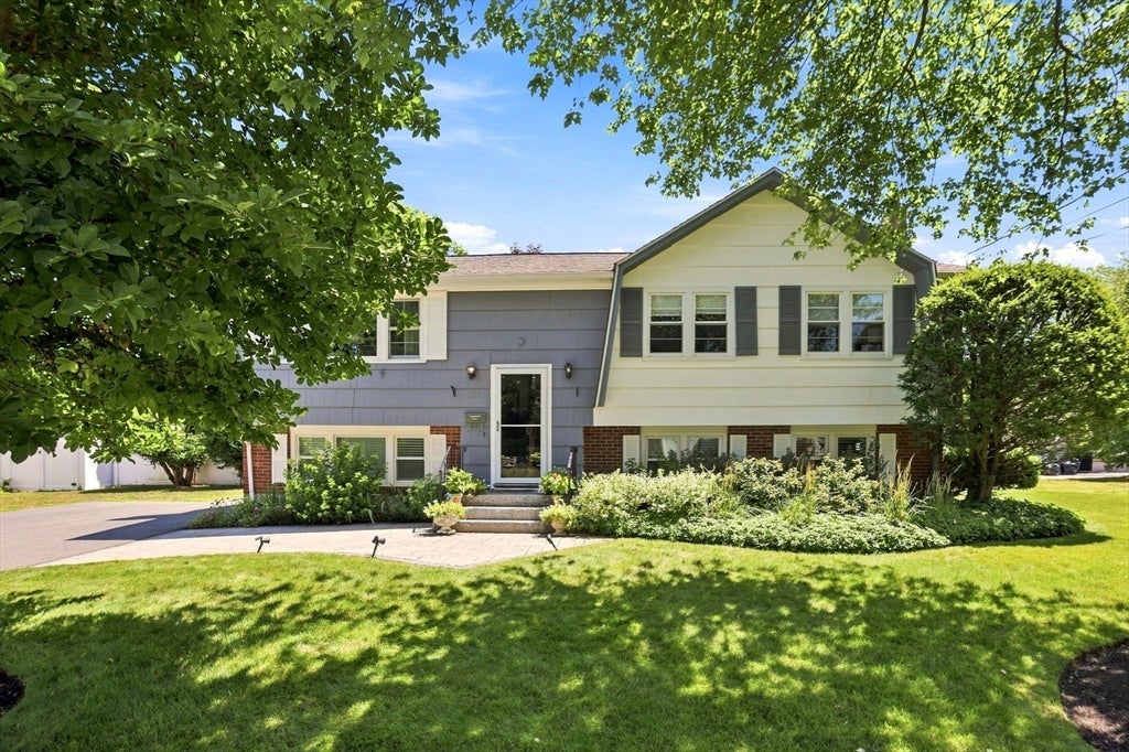 Photo of 214 Rogers Drive, Stoughton, MA