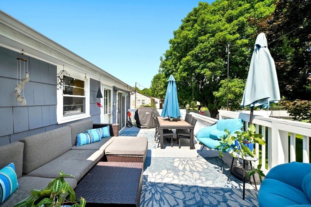 214 Rogers Drive, Stoughton, MA Photo #5
