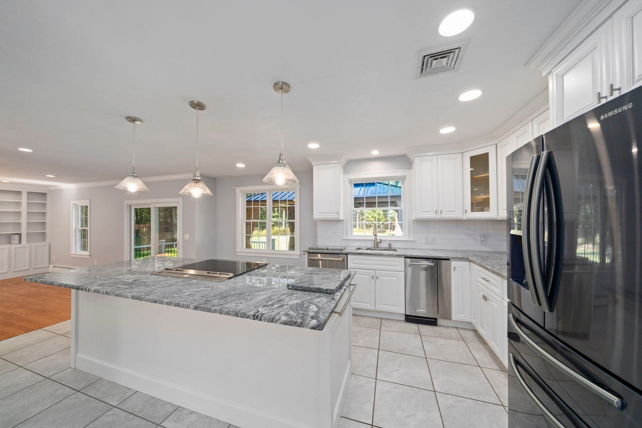 4 Bruce Rd, Holbrook, MA, 4 Bruce Rd, Holbrook, MA Photo #4