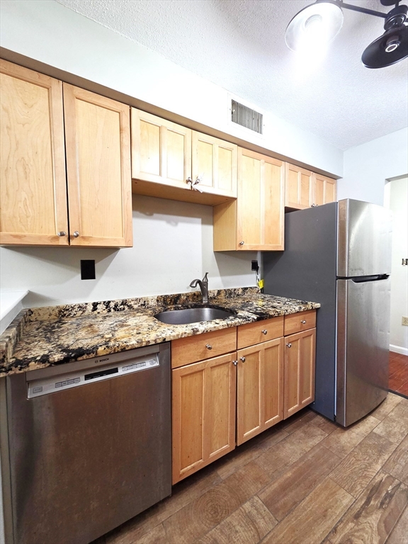 6 Beal's Cove G