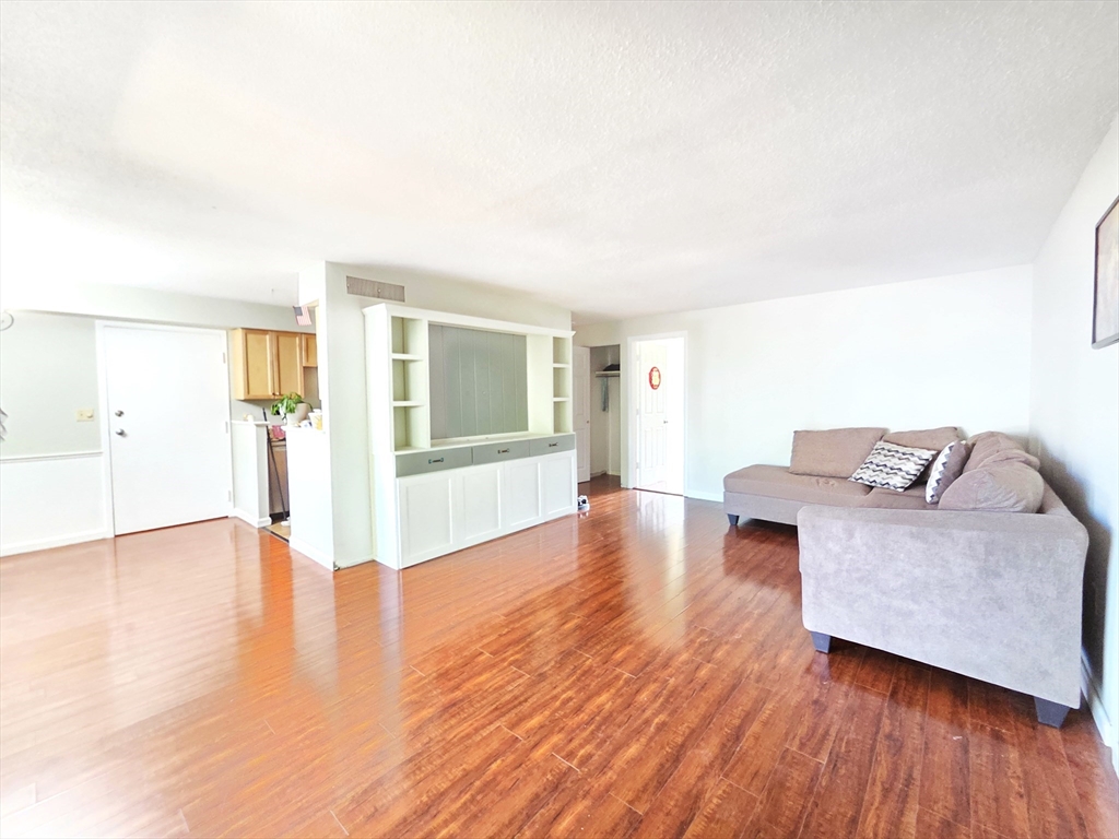 6 Beal's Cove G