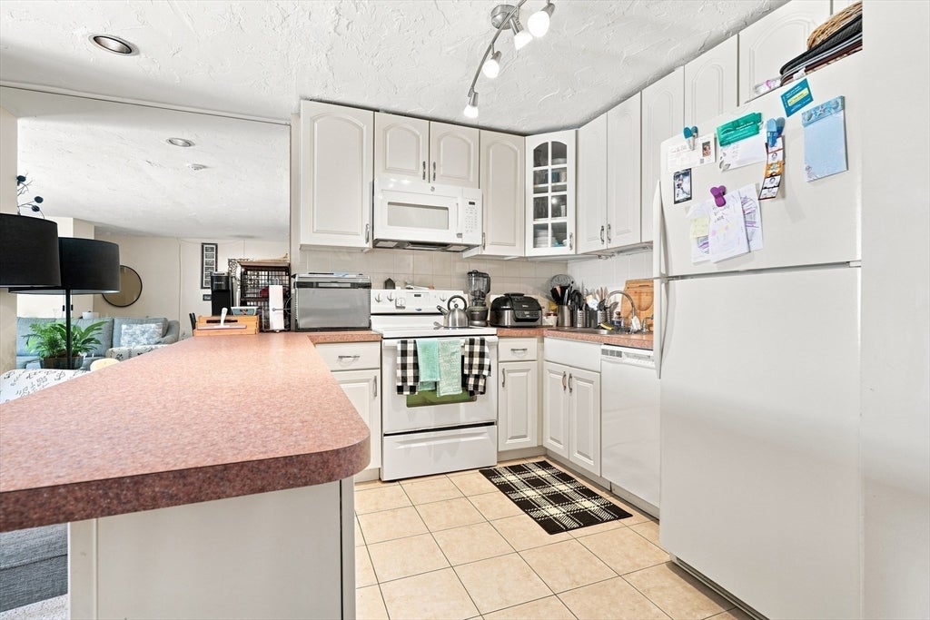 150 Quincy Shore Drive #17, Quincy, MA, 150 Quincy Shore Drive #17, Quincy, MA Photo #6