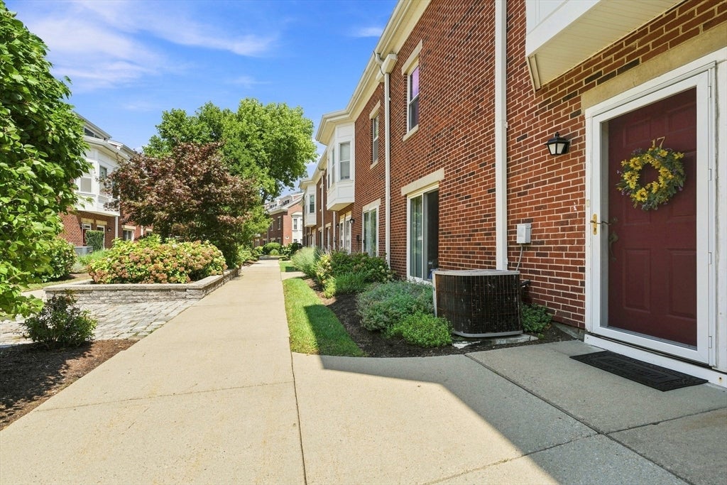150 Quincy Shore Drive #17, Quincy, MA, 150 Quincy Shore Drive #17, Quincy, MA Photo #1