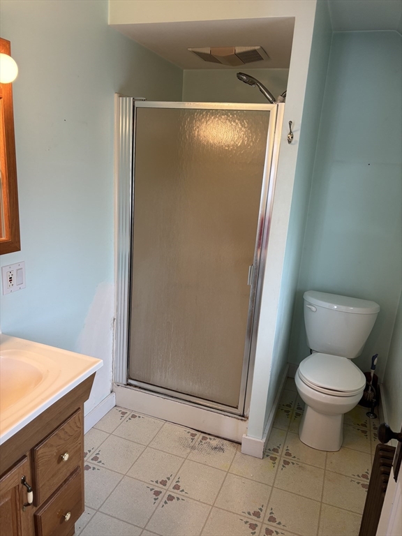 577 County ST, Taunton, MA Photo #8
