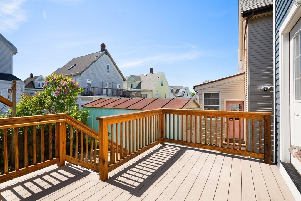 Everett, Massachusetts 02149, United States, 2 Bedrooms Bedrooms, ,1 BathroomBathrooms,Residential,Pending,125340