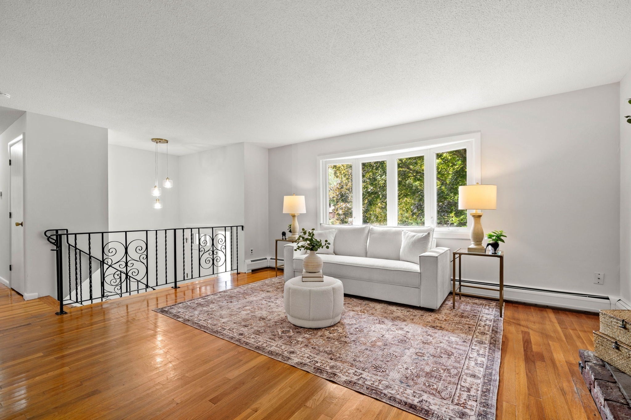 21 Freeport Dr, Burlington, MA, 21 Freeport Dr, Burlington, MA Photo #6