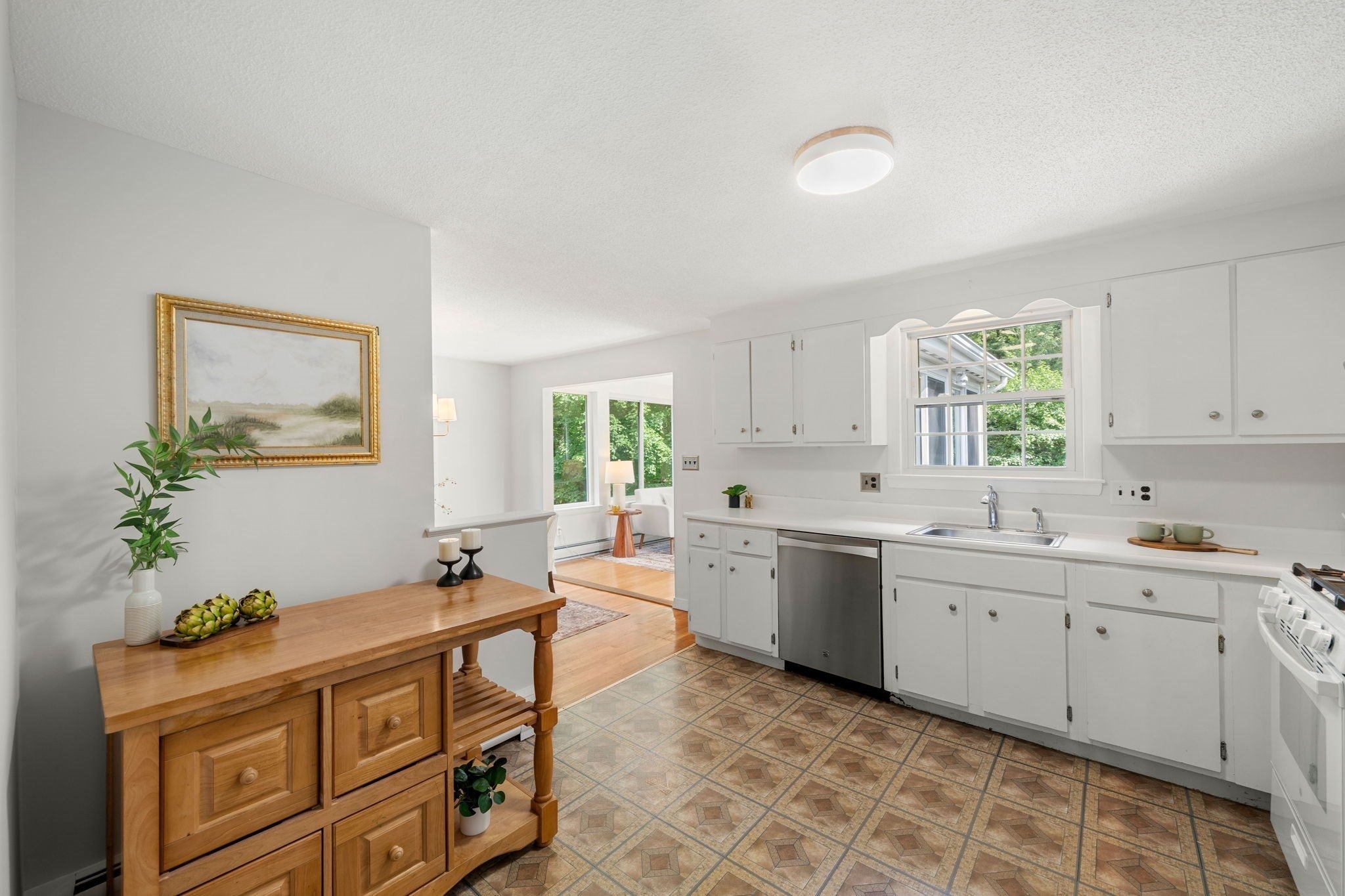 21 Freeport Dr, Burlington, MA, 21 Freeport Dr, Burlington, MA Photo #13