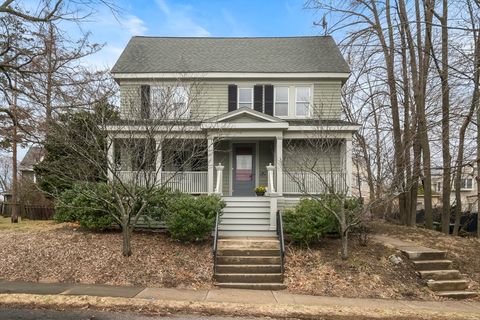 52 Hillside Road Watertown MA 02472