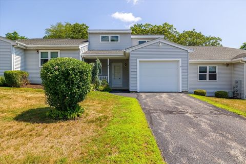 10 Patricia Dr 10 Oxford MA 01537