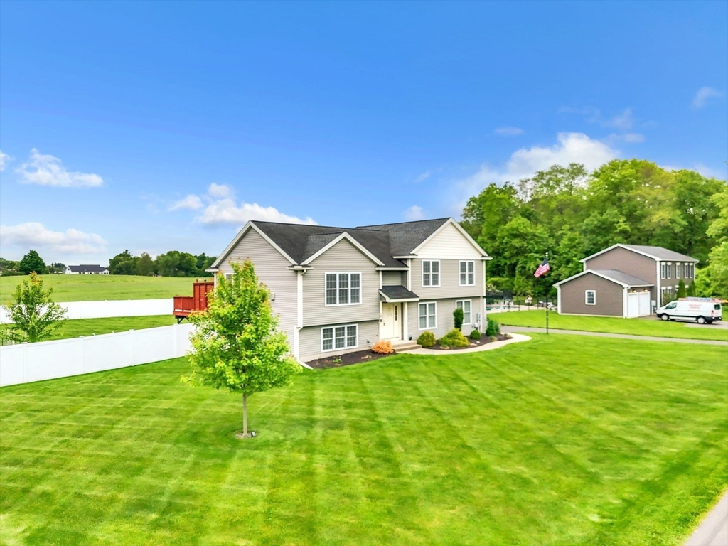 29 River Lodge Rd