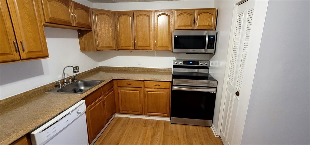30 Marcello Ave 9