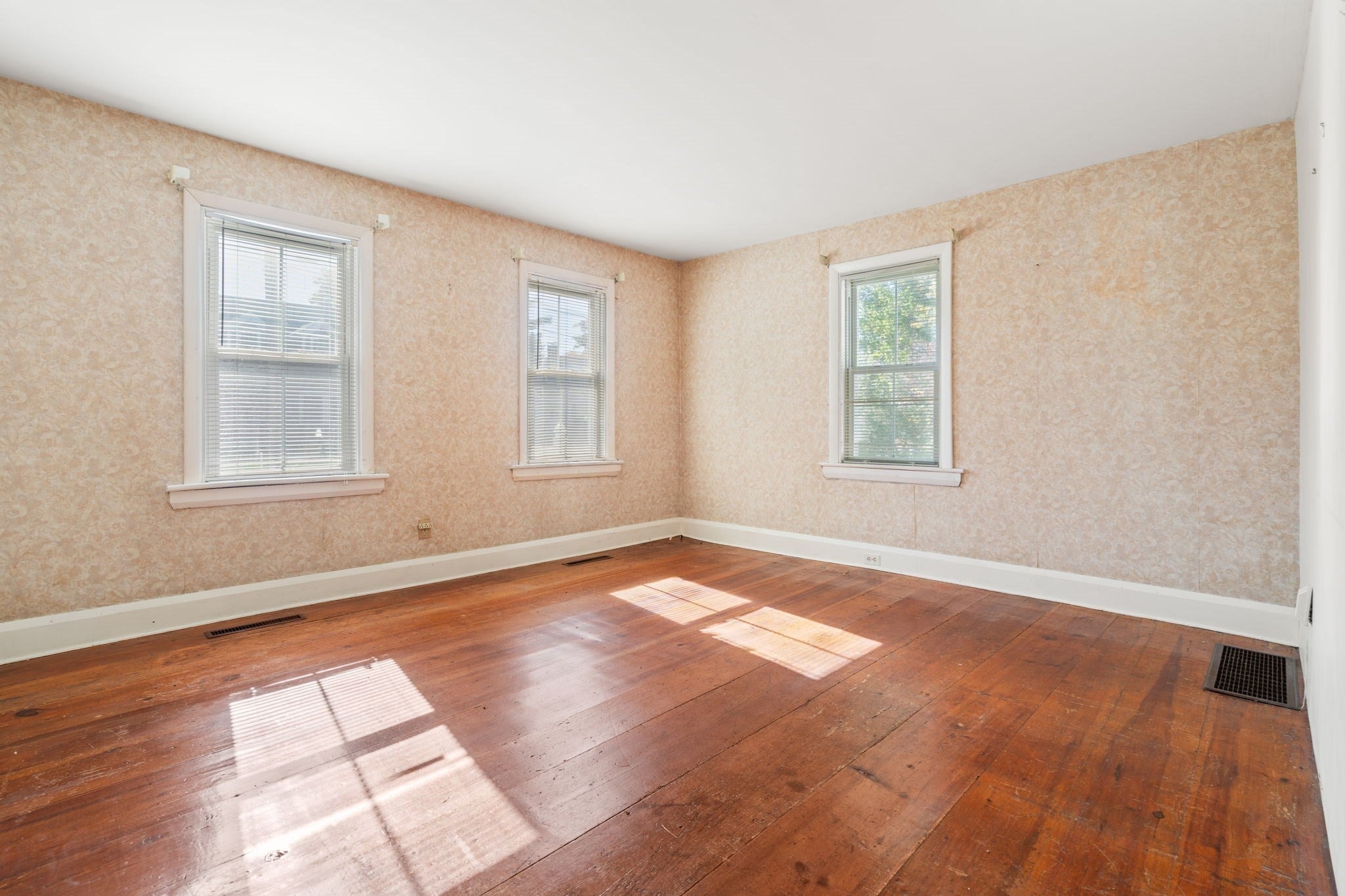 8 Summer Street, Medfield, MA, 8 Summer Street, Medfield, MA Photo #11