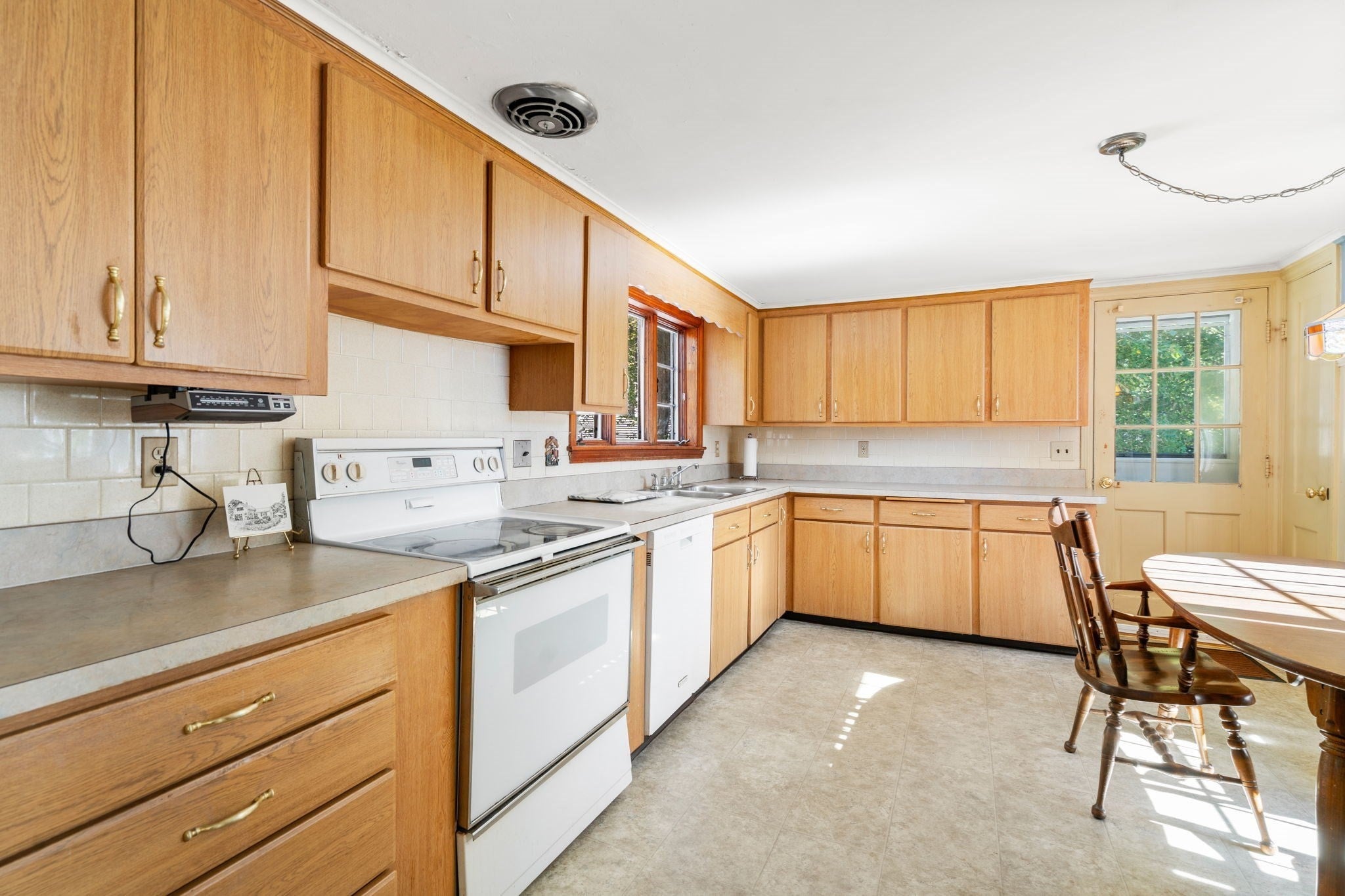 8 Summer Street, Medfield, MA, 8 Summer Street, Medfield, MA Photo #8