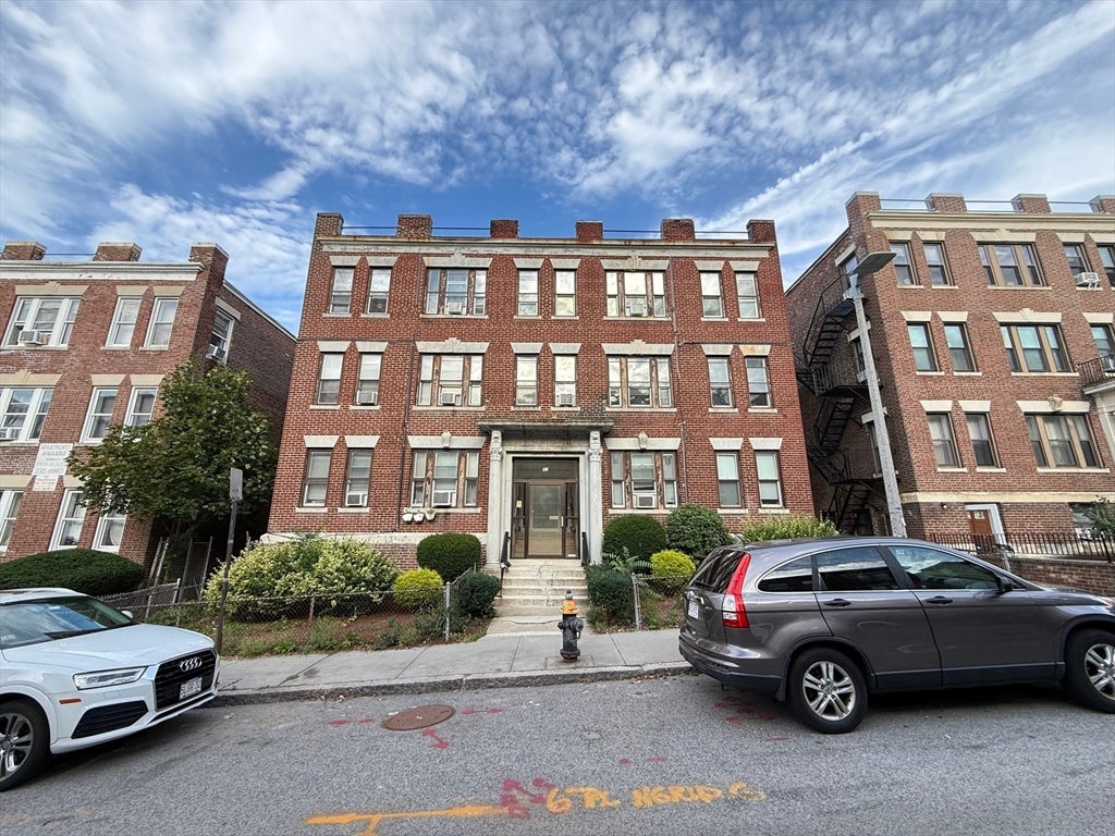 47 Park Vale Ave #5, Boston, MA Photo #2