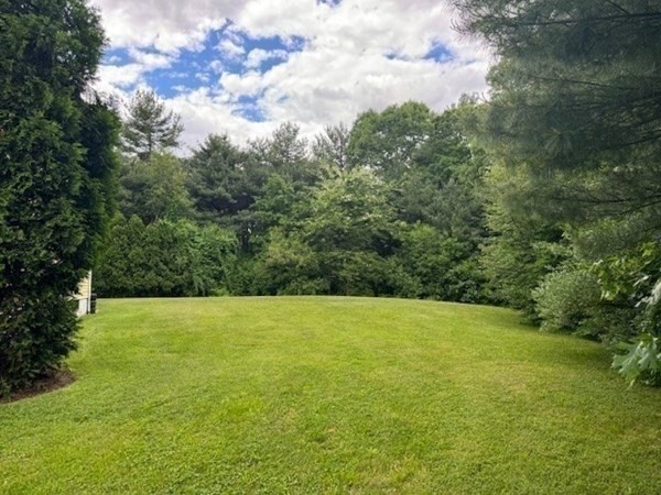 22 Freemens Cir