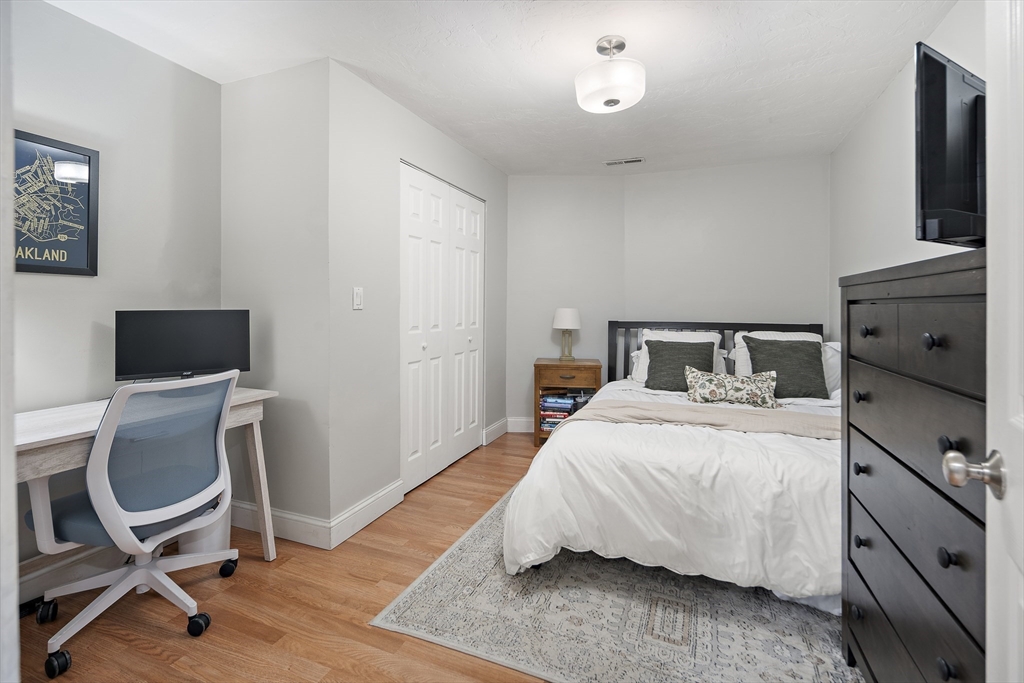356-358 Main St 3