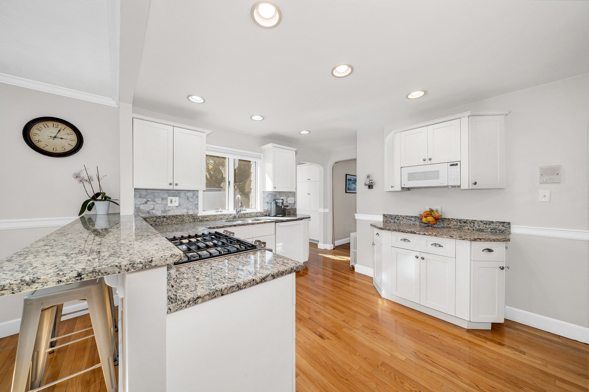 9 Priscilla Ln, Winchester, MA, 9 Priscilla Ln, Winchester, MA Photo #6