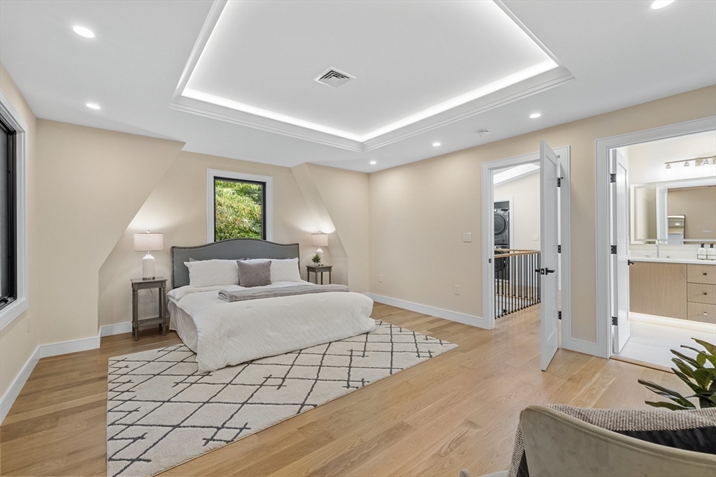 45 Sparks St