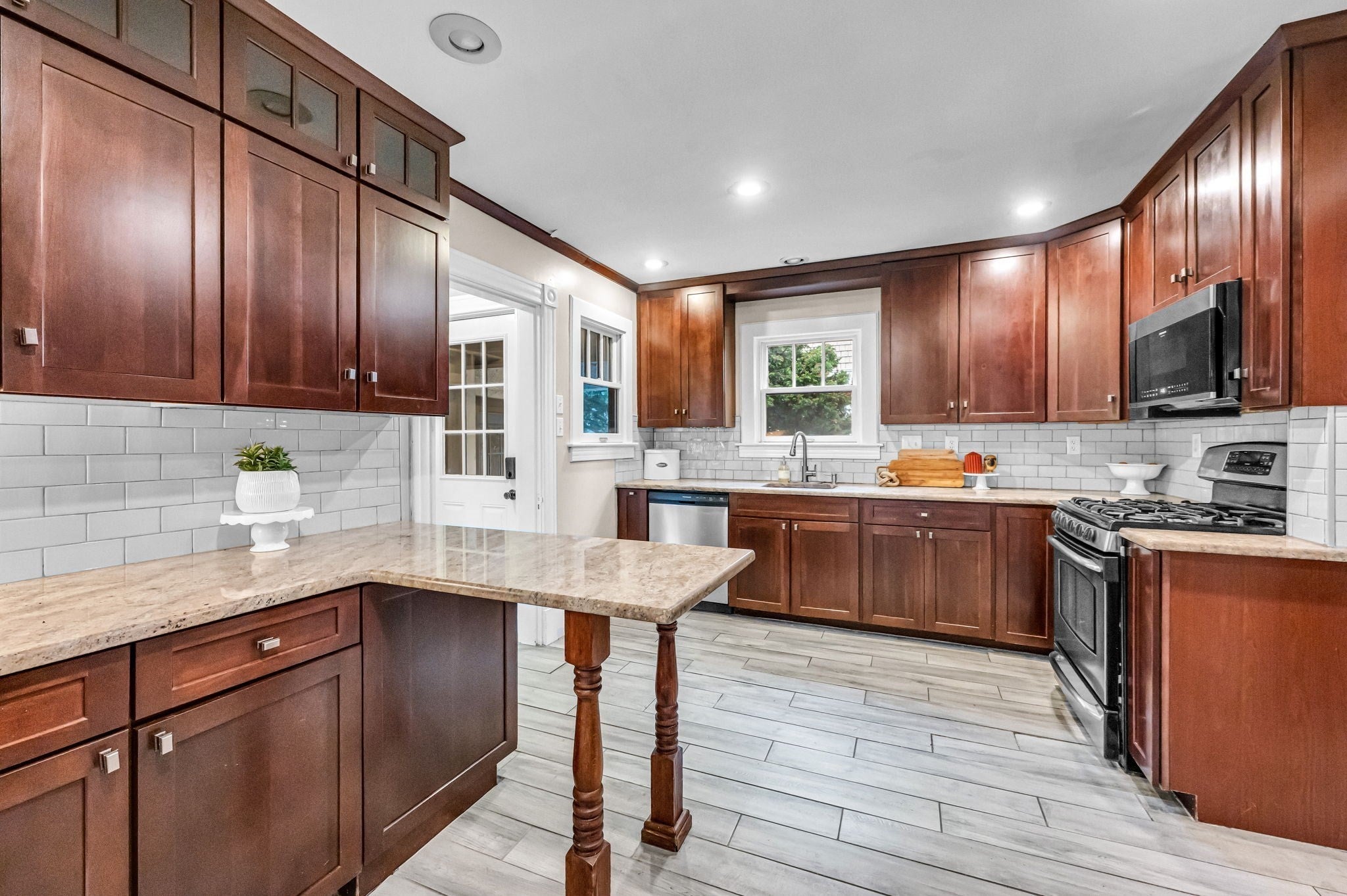 22 S Park Ave, Longmeadow, MA, 22 S Park Ave, Longmeadow, MA Photo #9