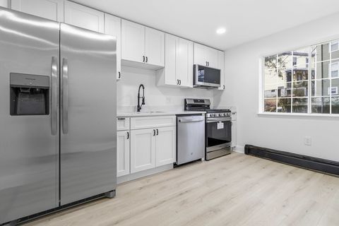 Photo of 1 19th Street #3, Lowell, MA 01850 (MLS # 73491043)