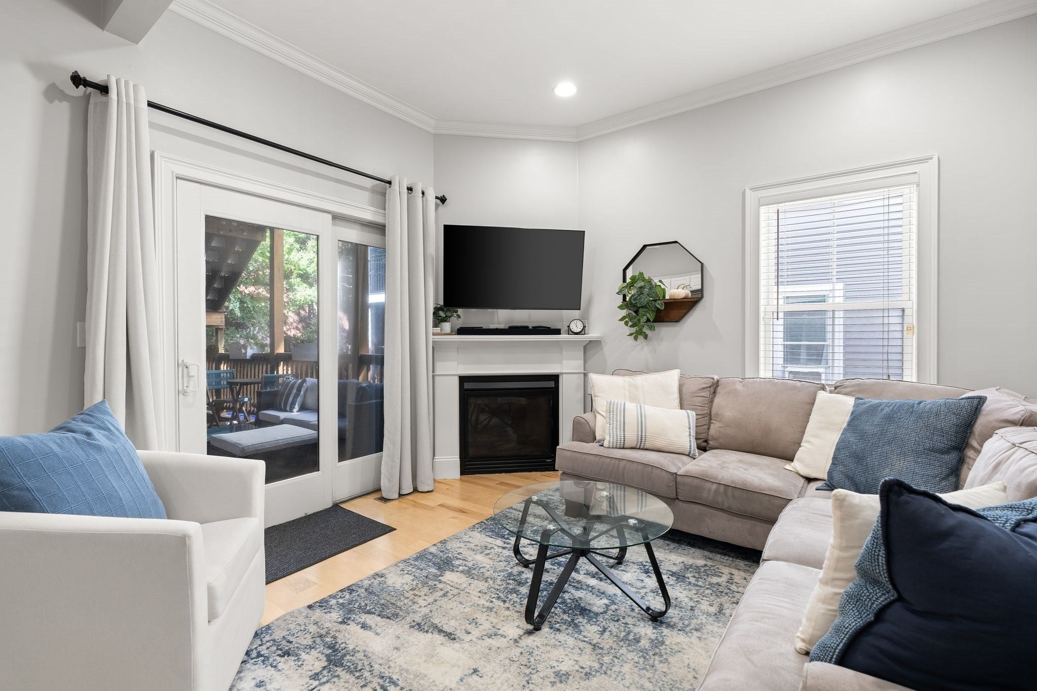 534 E 5th St #1, Boston, MA Photo #10