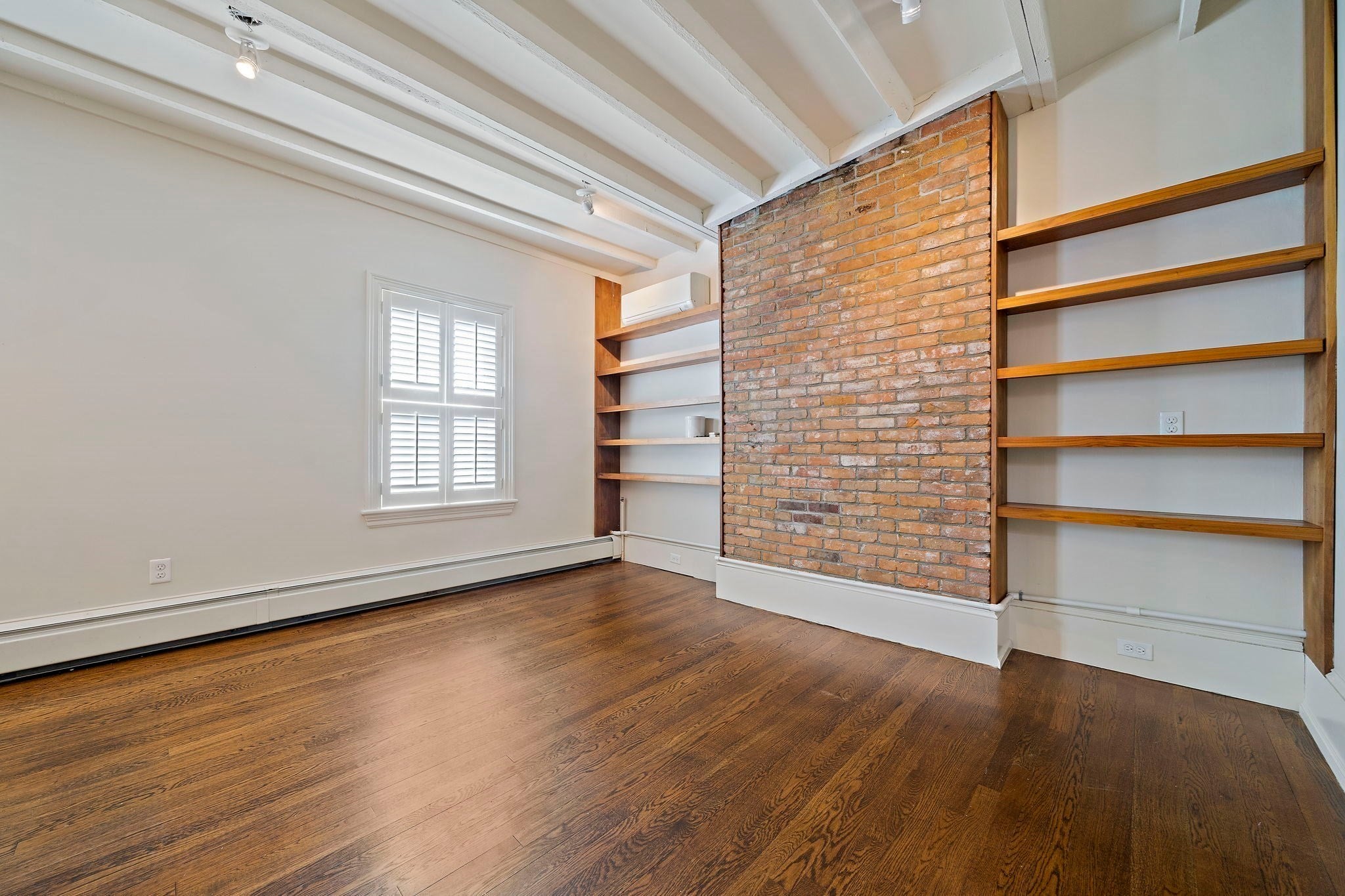 38 Lawrence Street 21