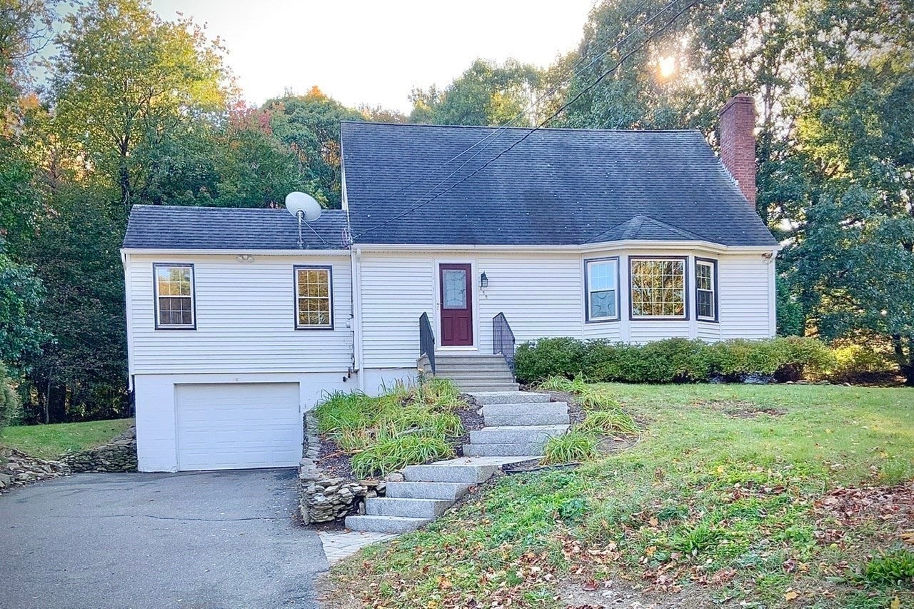 143 Highland St, Lunenburg, MA, 143 Highland St, Lunenburg, MA Photo #3
