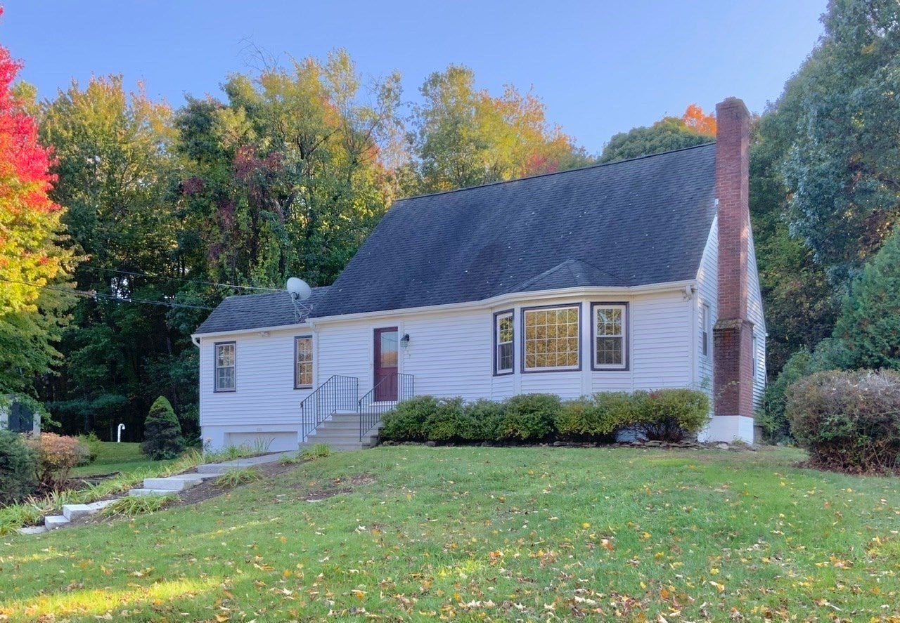 143 Highland St, Lunenburg, MA, 143 Highland St, Lunenburg, MA Photo #4