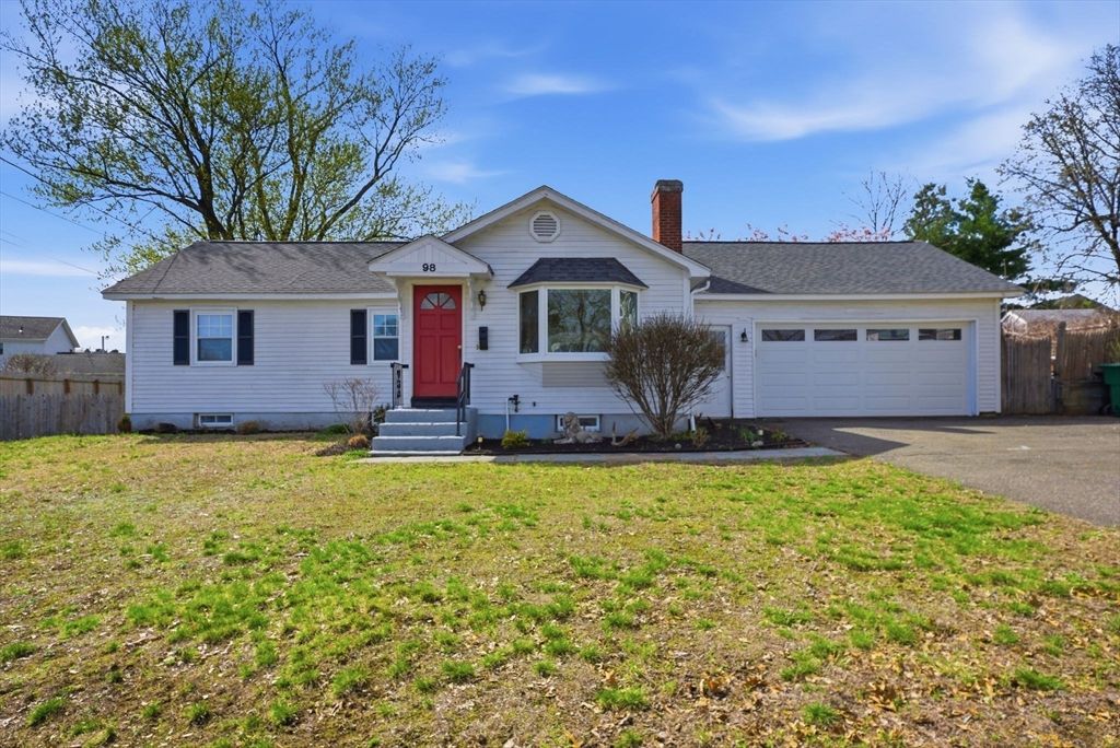 Photo of 98 Greenpoint Cir, Chicopee, MA 01020 (MLS # 73504506)