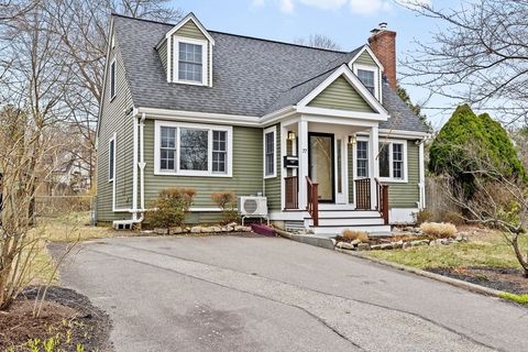 77 Cushing Rd Cohasset MA 02025