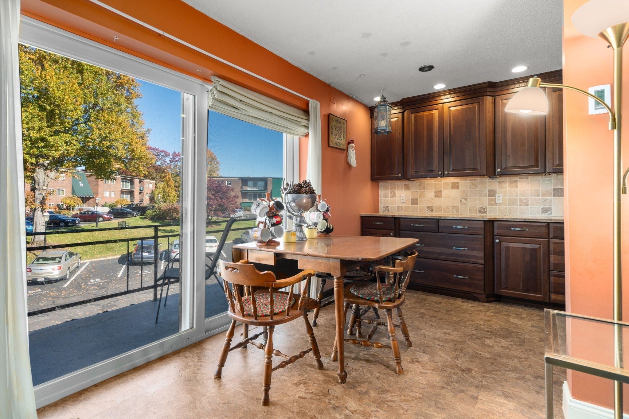 1212 Greendale Ave 333
