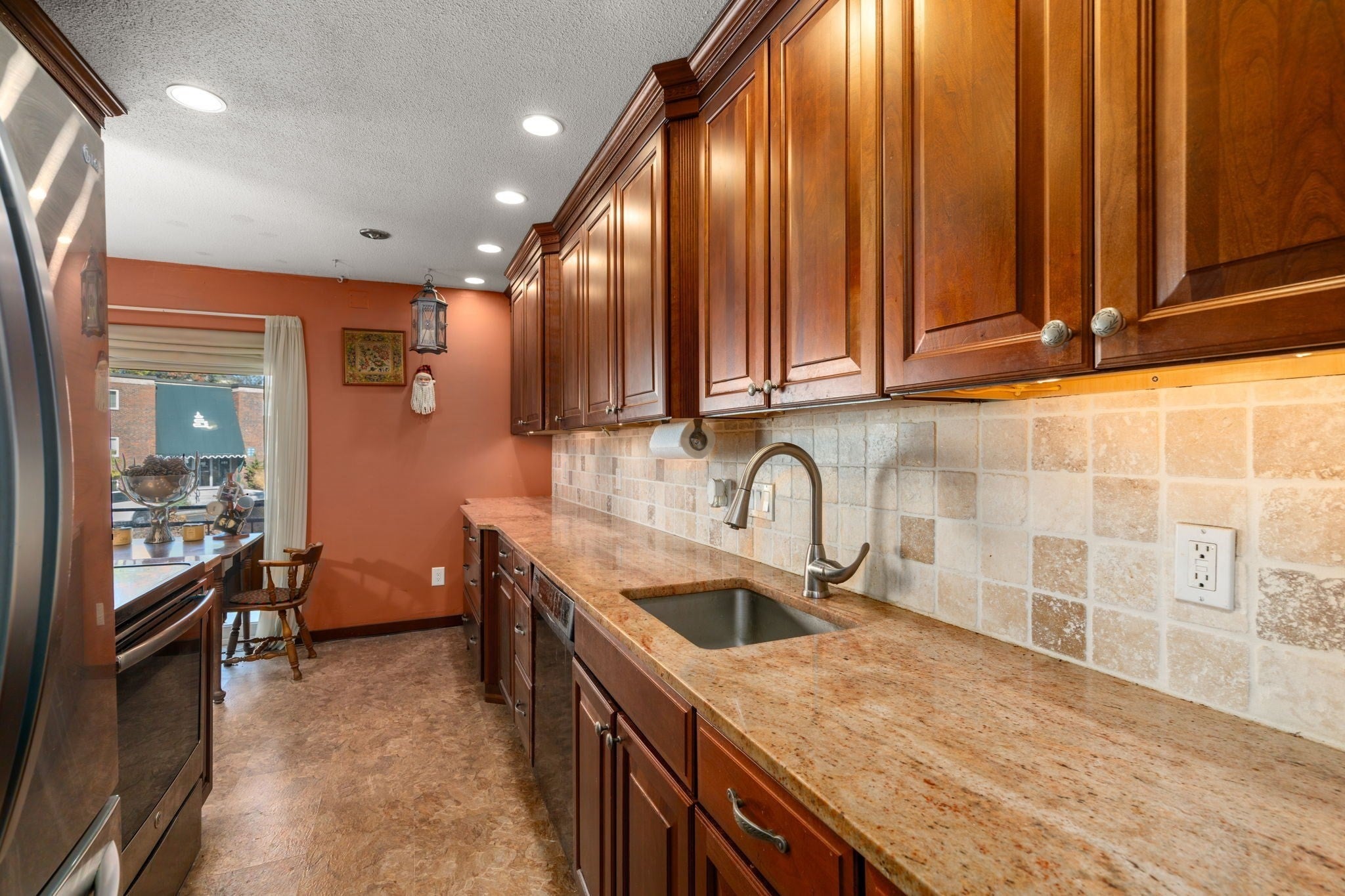 1212 Greendale Ave 333