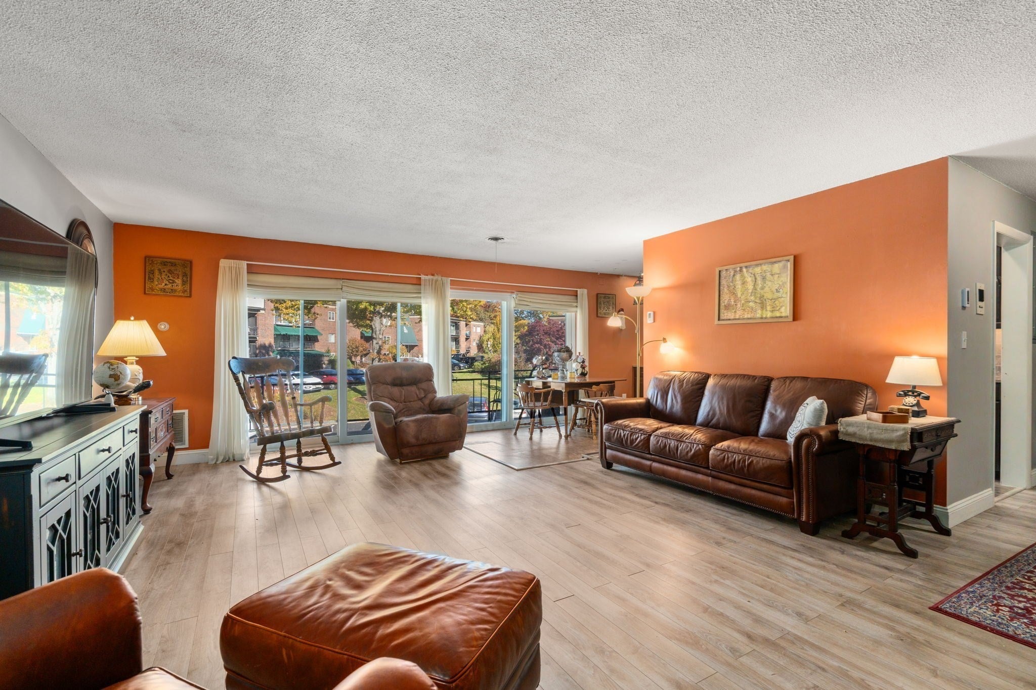 Photo of 1212 Greendale Ave, Needham, MA