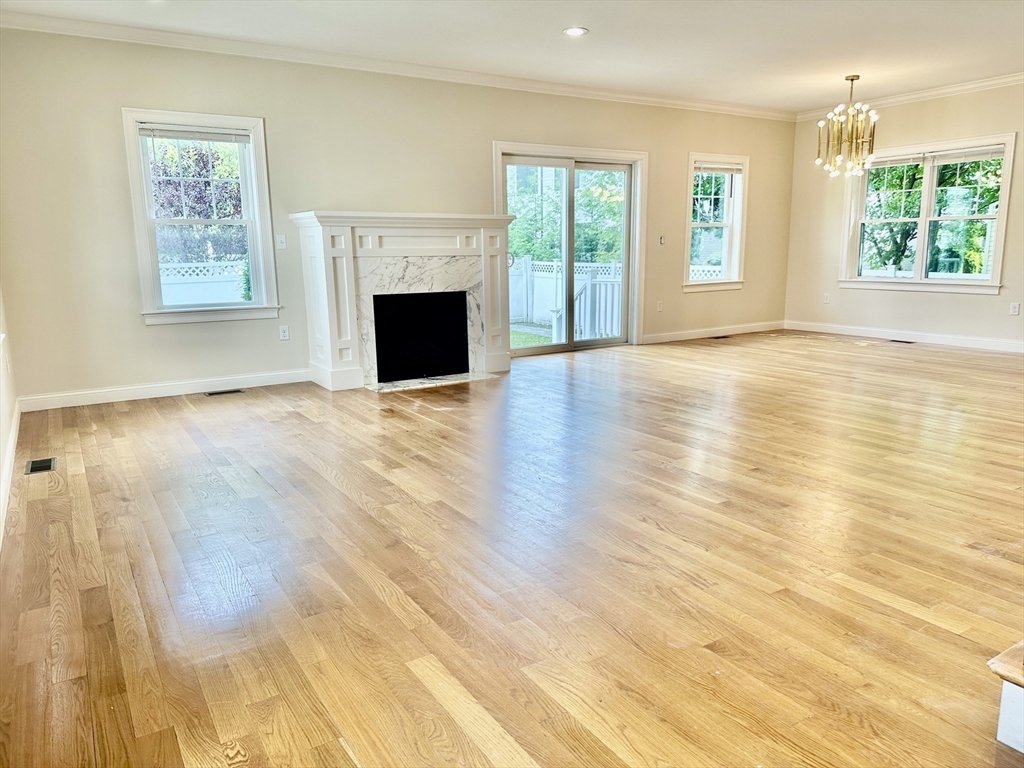 Click for 299 Cabot Street #299, Newton, MA slideshow