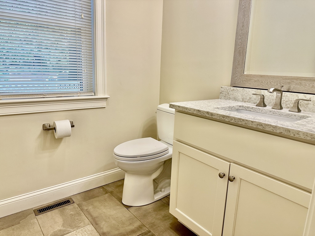 299 Cabot Street #299, Newton, MA, 299 Cabot Street #299, Newton, MA Photo #9