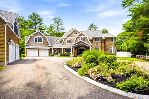 Photo of 202 R Prospect Street, Easton, MA 02334 (MLS # 73539112)