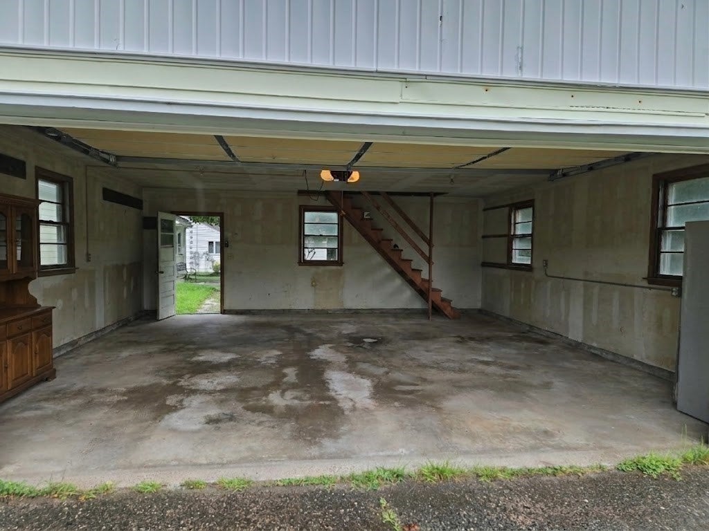 27 Feeding Hills Rd, Southwick, MA Photo #17