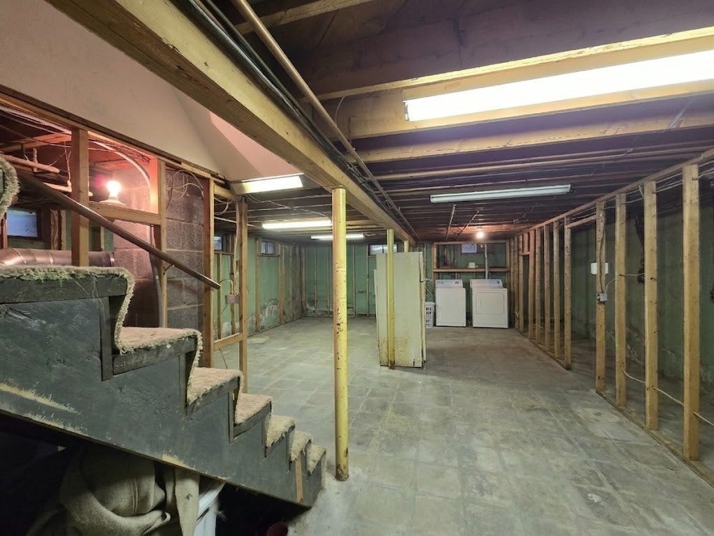 27 Feeding Hills Rd, Southwick, MA Photo #14